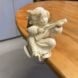 Windsong Angel with Mandolin Figurine made by Roman Inc #83658 Numbered